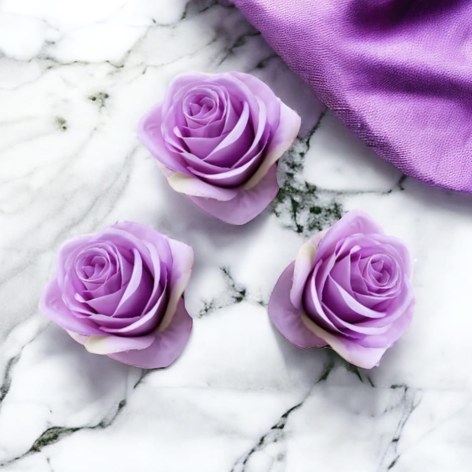 sztuczna róża główka lilia