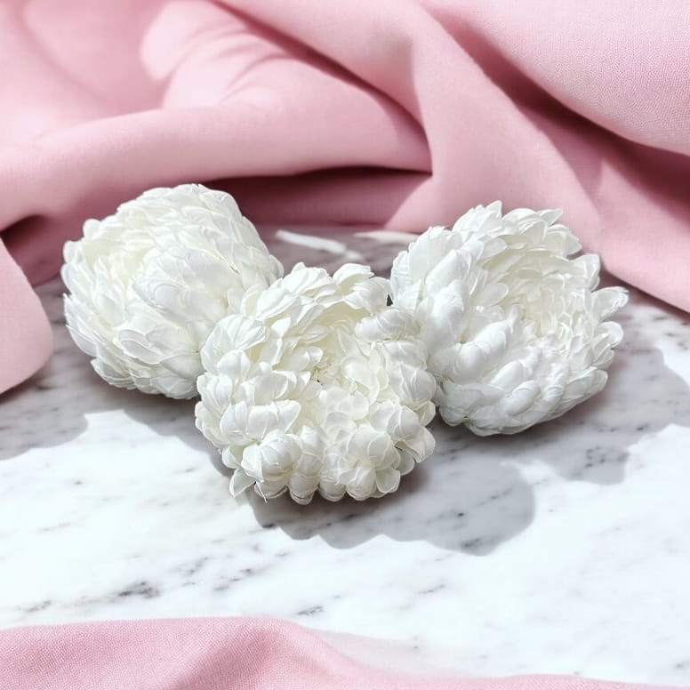 sztuczna chryzantema biała