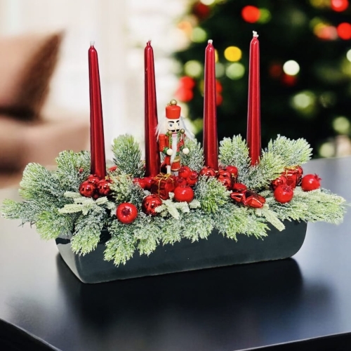 Stroik świąteczny bożonarodzeniowy ze świecami 