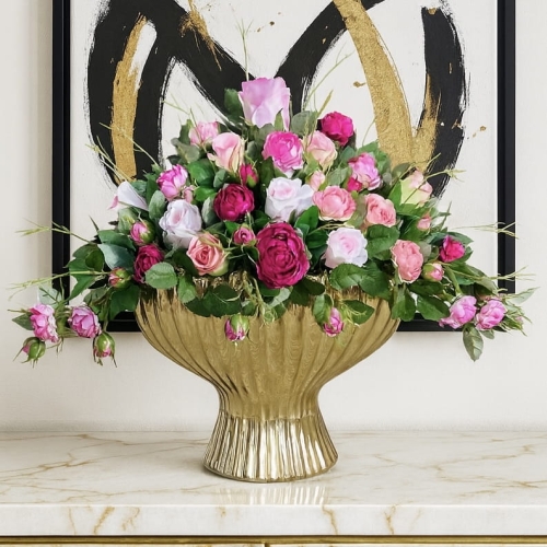 Kompozycja kwiatowa w doniczce 