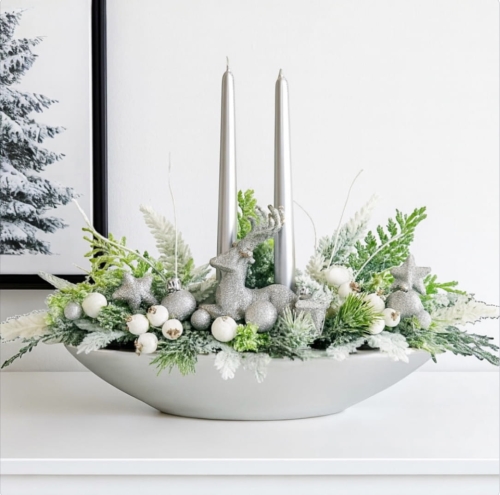 Stroik świąteczny bożonarodzeniowy ze świecami 