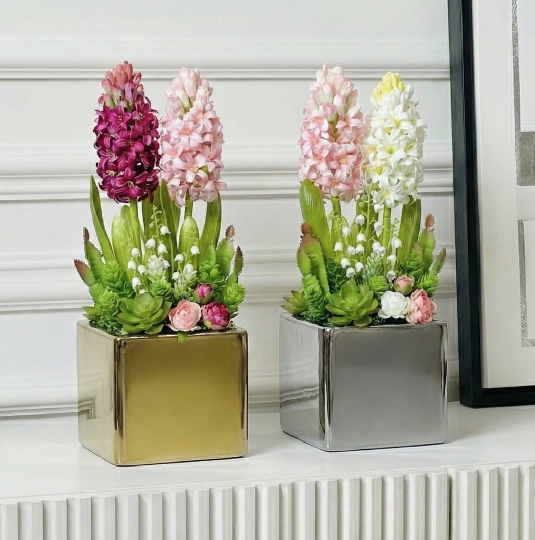 sztuczny hiacynt, silikonowe tulipany, kompozycja wiosenna