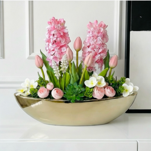 Kompozycja z silikonowych tulipanów i hiacyntów  