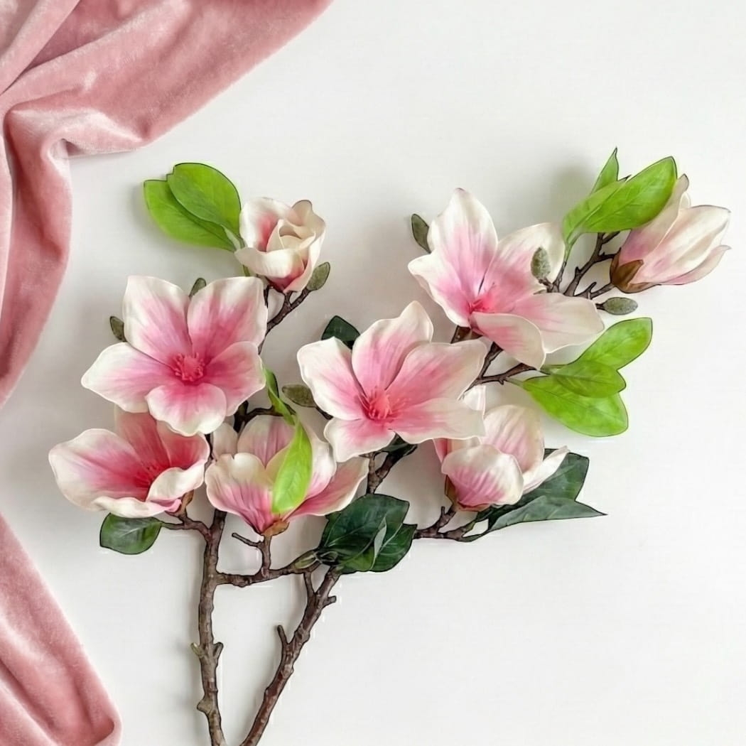 Sztuczna magnolia różowa gałązka