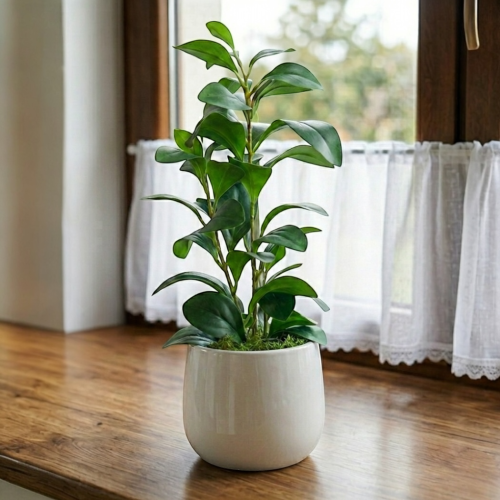 Sztuczna roślina w doniczce