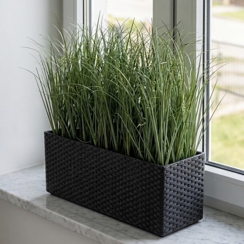 Sztuczna trawa w doniczce  