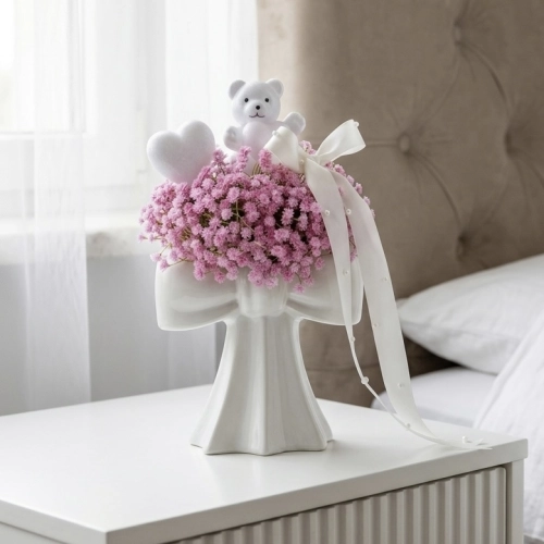 Kompozycja kwiatowa z gipsówki  