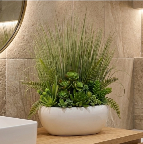 Sztuczna trawa z sukulentami w doniczce 