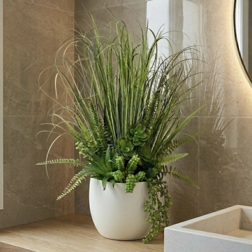 Sztuczna trawa z sukulentami w  doniczce  